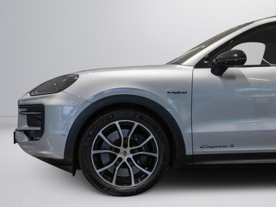 Porsche Cayenne Coupe S E-Hybrid - foto 38