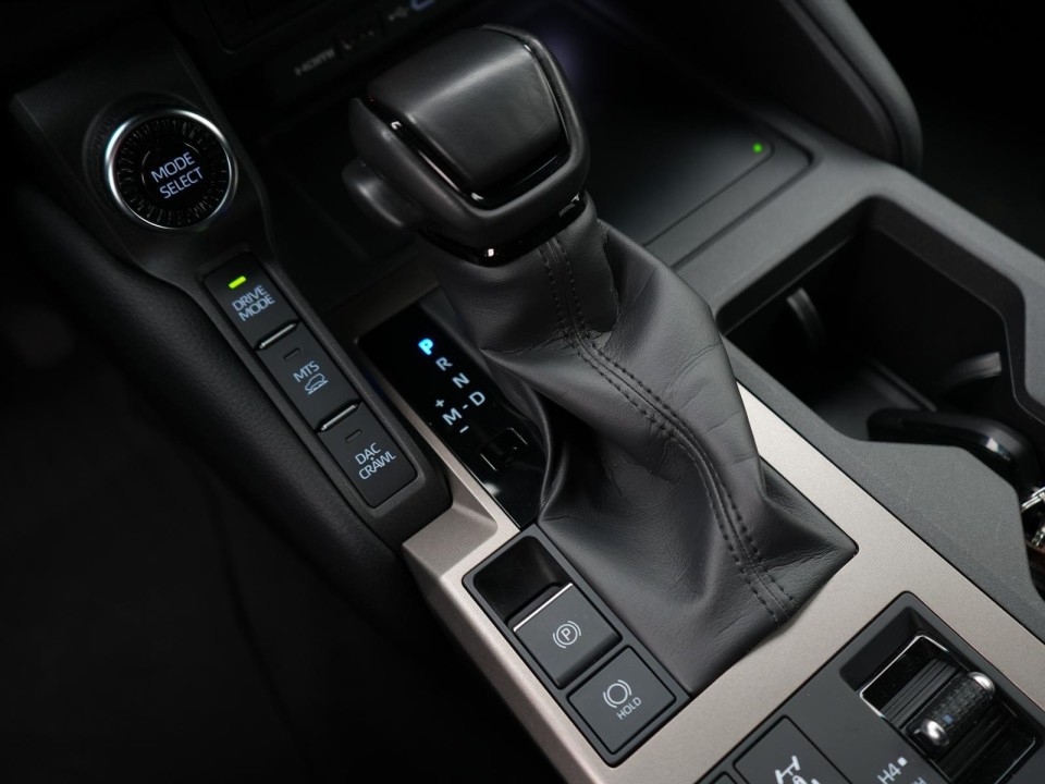 Toyota Land Cruiser Executive - foto 12