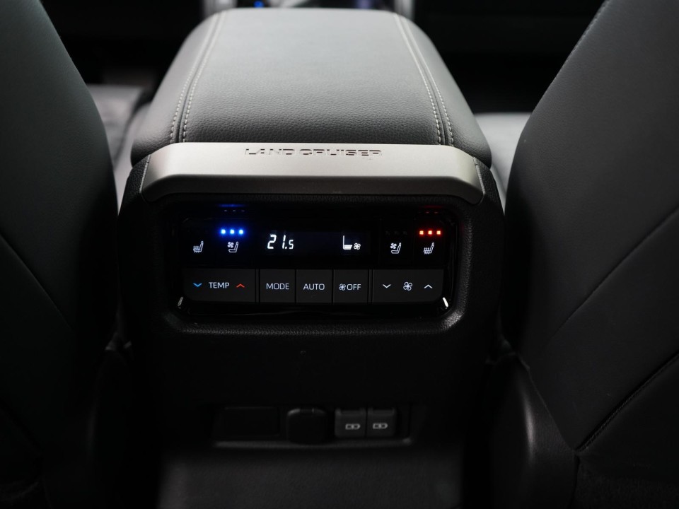 Toyota Land Cruiser Executive - foto 14