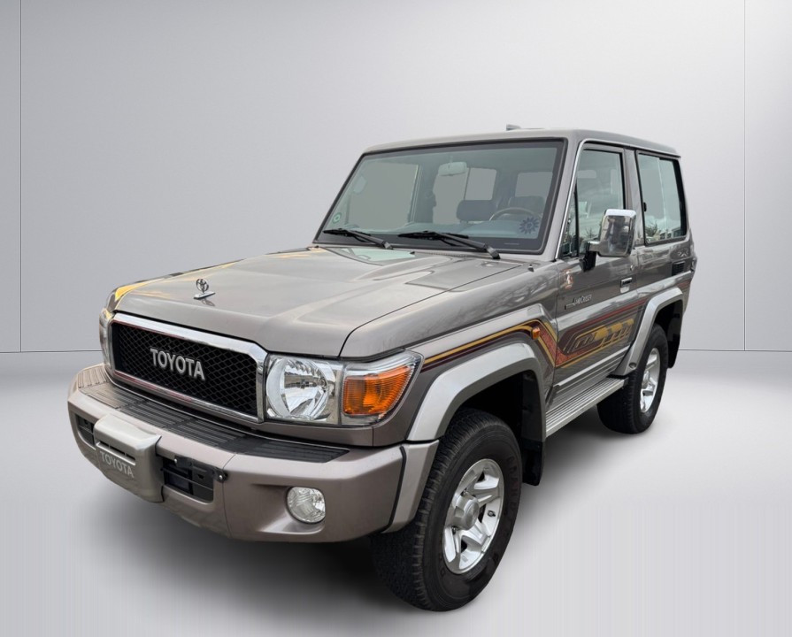 Toyota Land Cruiser GRJ 71 (4)
