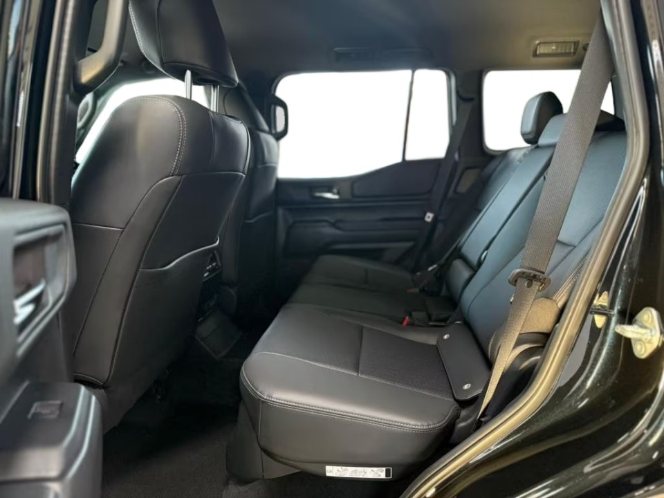 Toyota Land Cruiser - foto 14