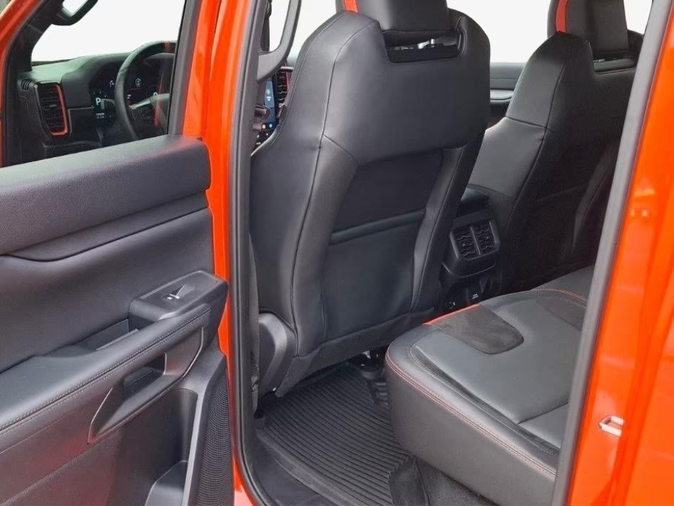 Ford Raptor - foto 7