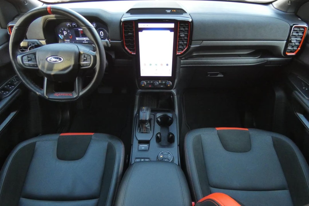 Ford Raptor - foto 10