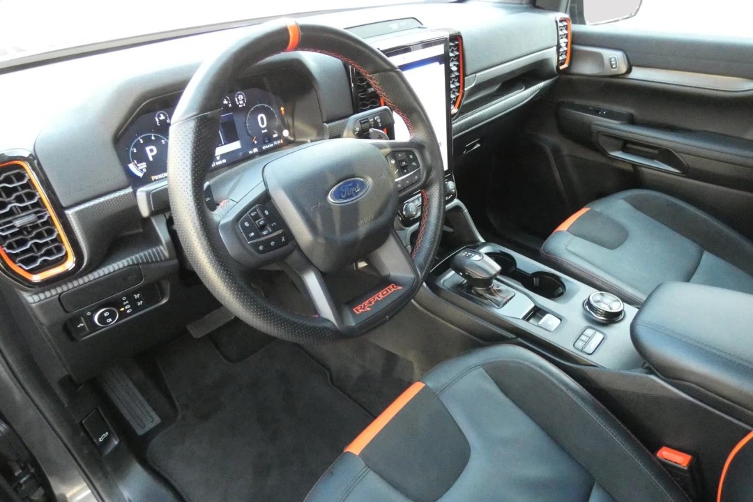 Ford Raptor - foto 11