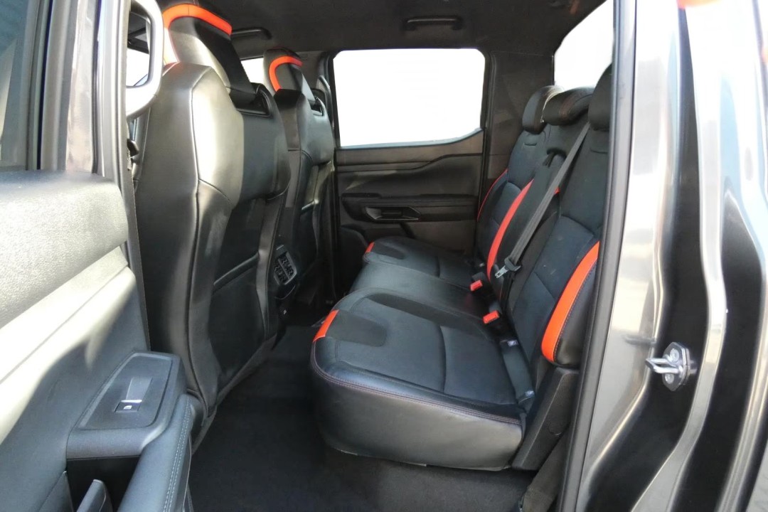 Ford Raptor - foto 18