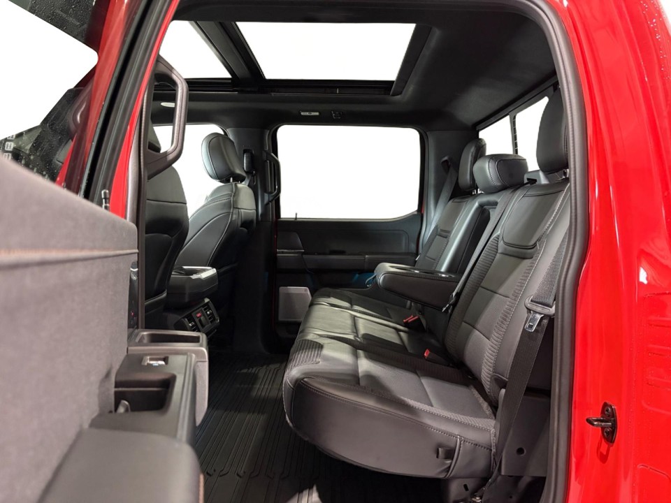 Ford F150 Raptor - foto 11