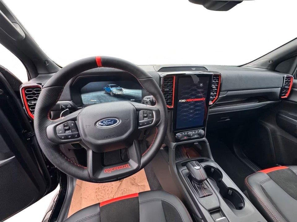 Ford Raptor - foto 6