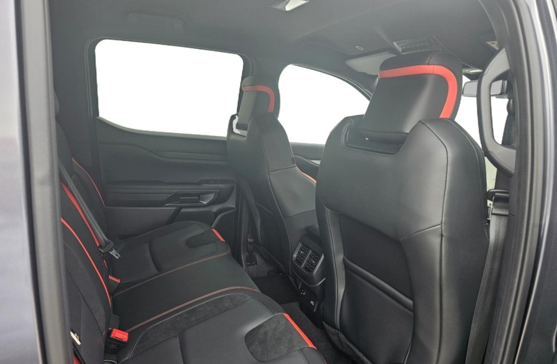 Ford Raptor - foto 11