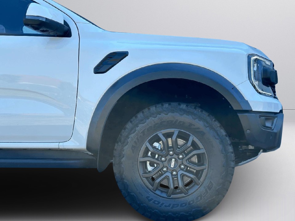 Ford Raptor - foto 14