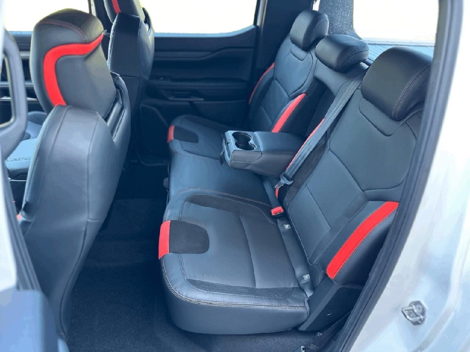 Ford Raptor - foto 7