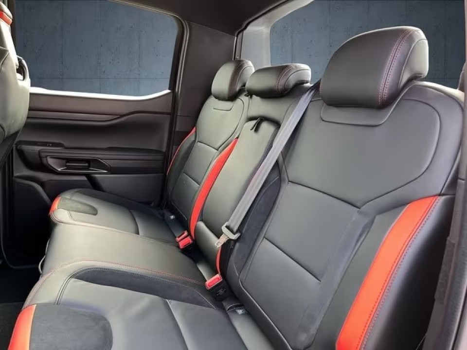 Ford Raptor - foto 13