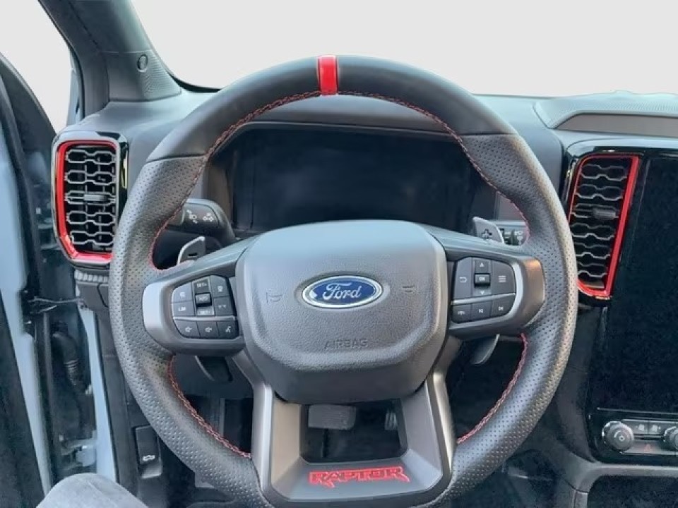 Ford Raptor - foto 8