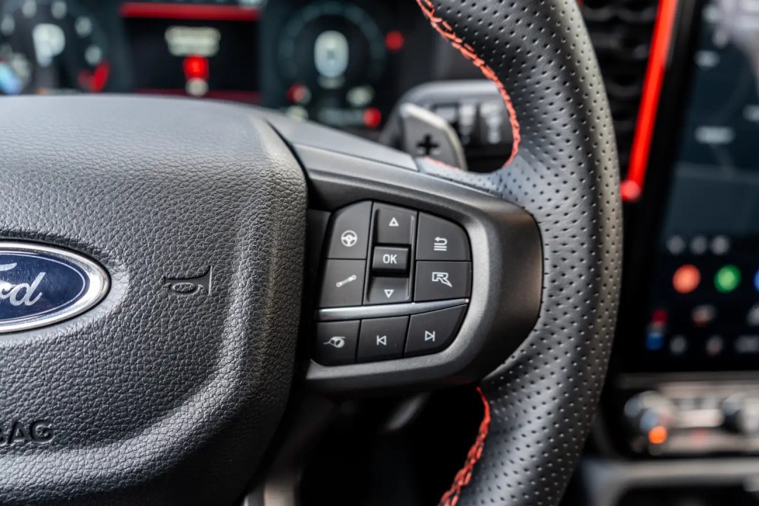 Ford Raptor - foto 13