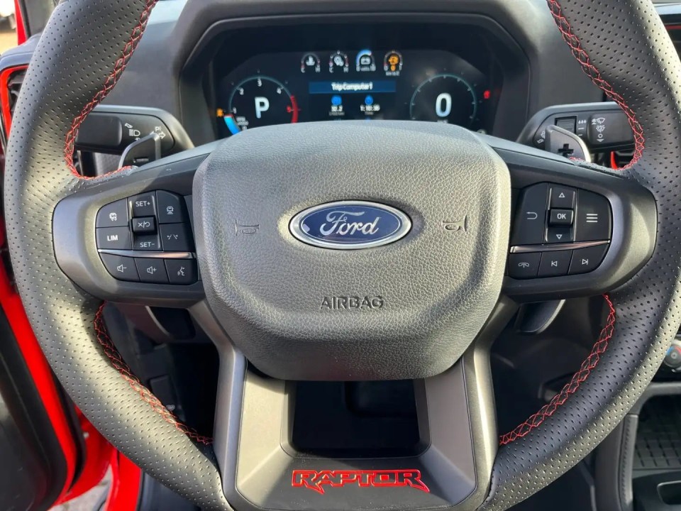 Ford Raptor - foto 7
