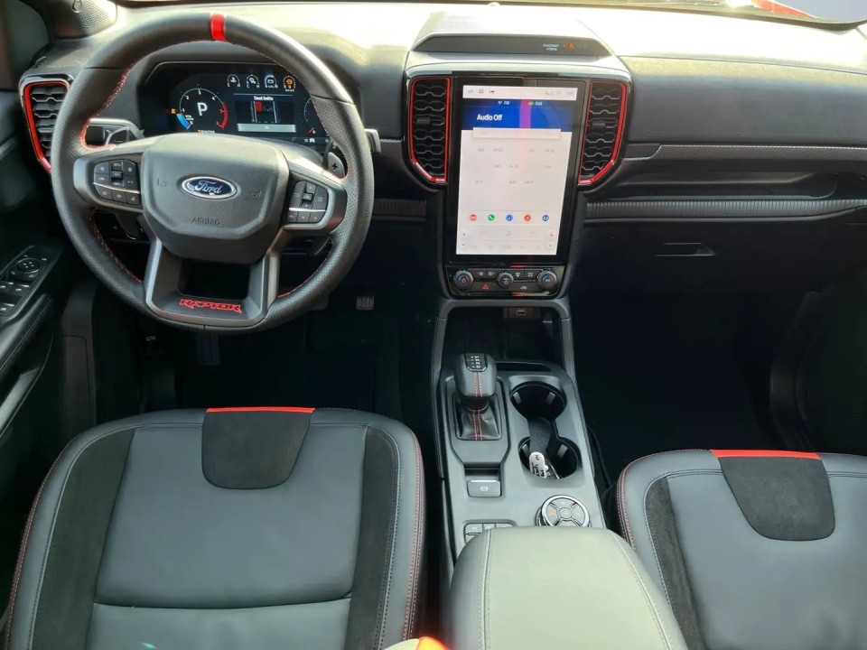 Ford Raptor - foto 6