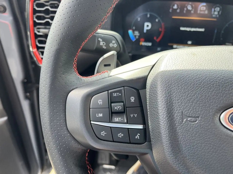 Ford Raptor - foto 7