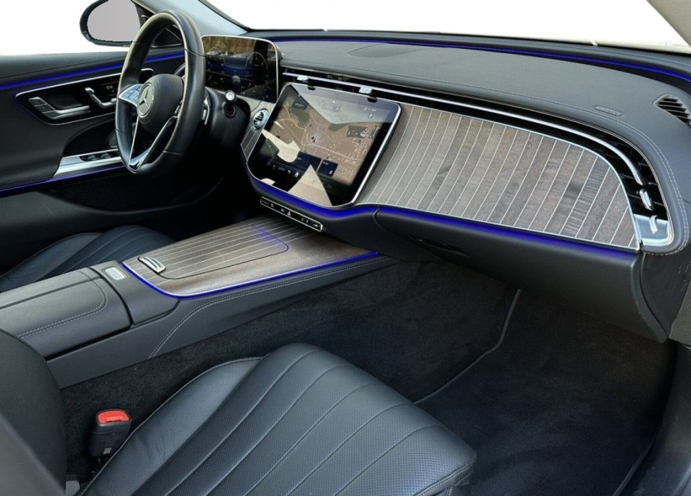 Mercedes-Benz E 220d 4MATIC - foto 13