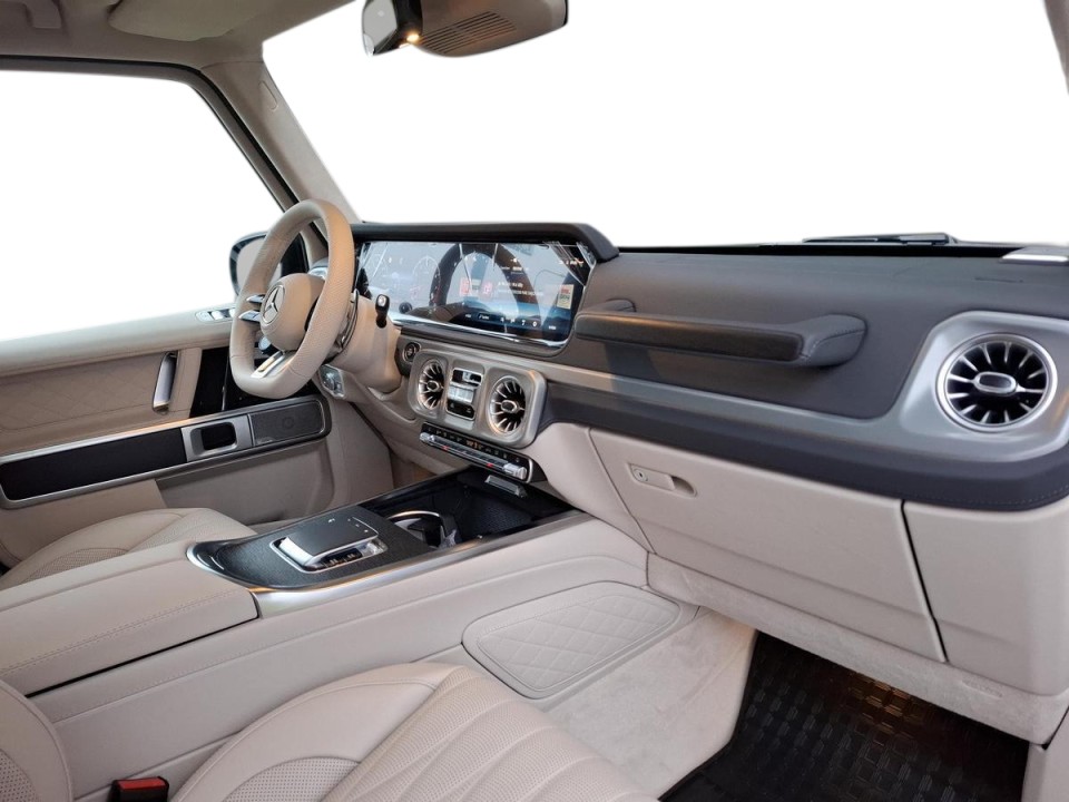 Mercedes-Benz G 63 AMG - foto 12
