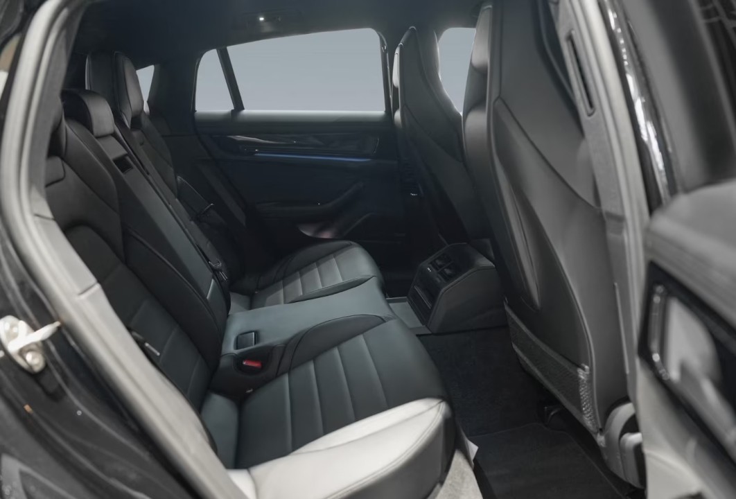 Porsche Panamera 4 - foto 19
