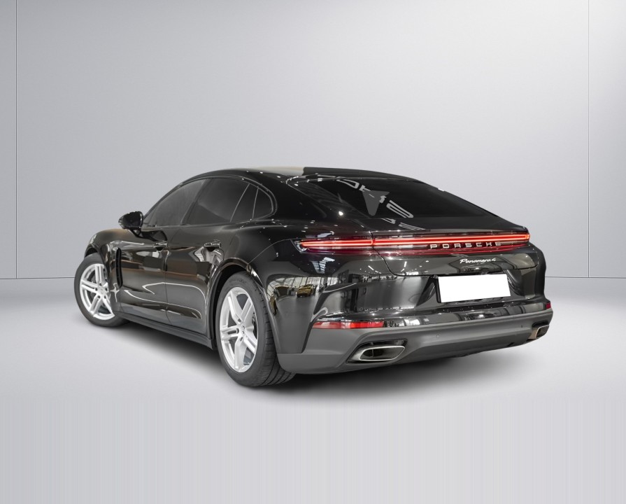 Porsche Panamera 4 (4)