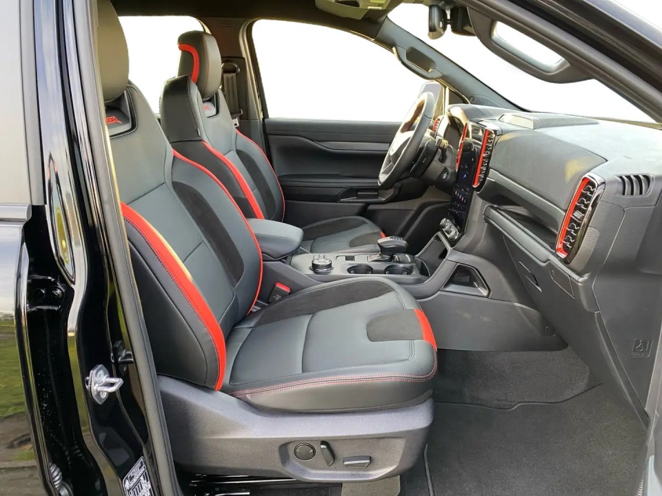 Ford Raptor - foto 10