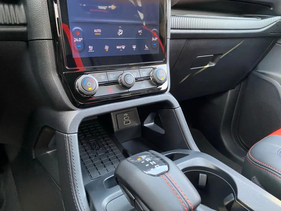 Ford Raptor - foto 14