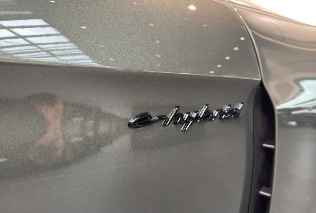 Porsche Panamera 4 E-Hybrid - foto 27