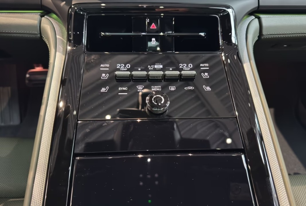 Porsche Panamera 4 E-Hybrid - foto 15