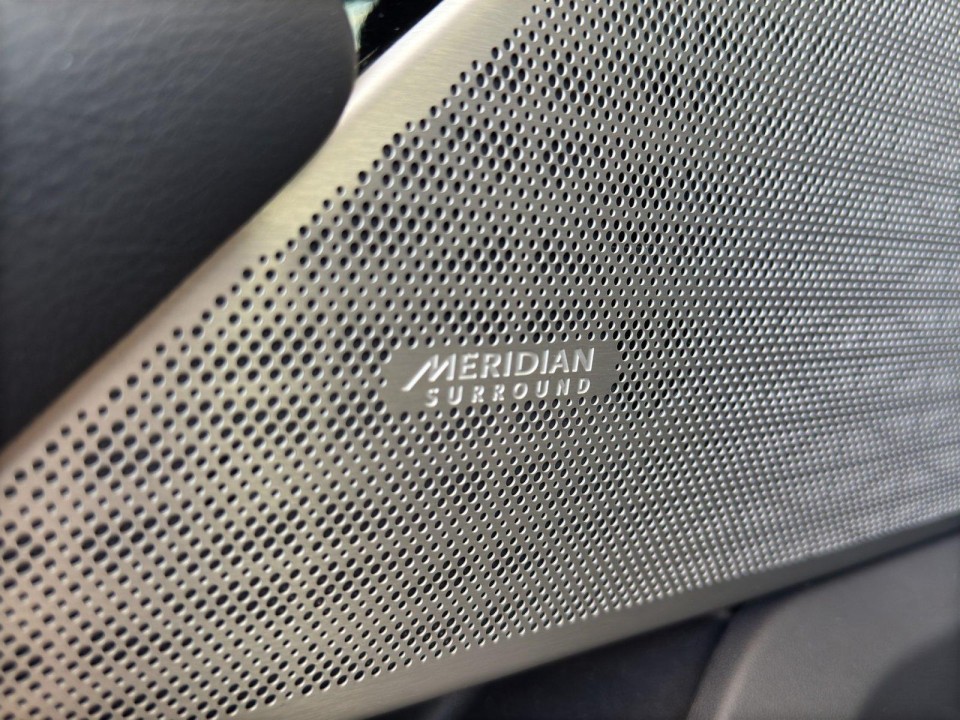 Land Rover Range Rover Velar D200 R-Dyamic - foto 15