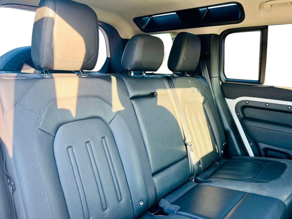 Land Rover Defender 110 SD4 240 - foto 10