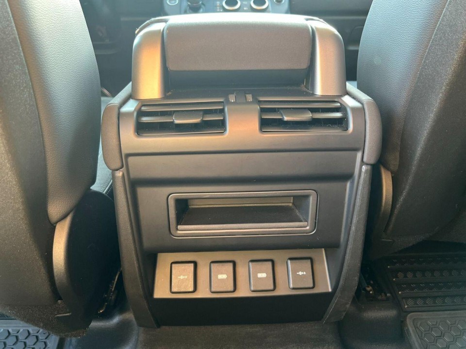 Land Rover Defender 110 SD4 240 - foto 13