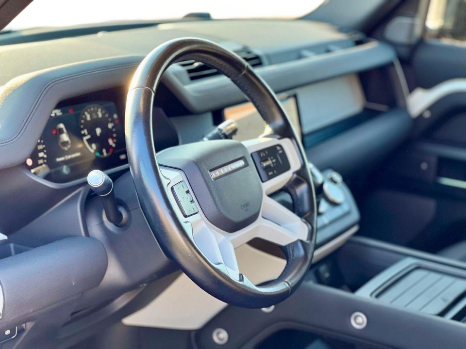 Land Rover Defender 110 SD4 240 - foto 12