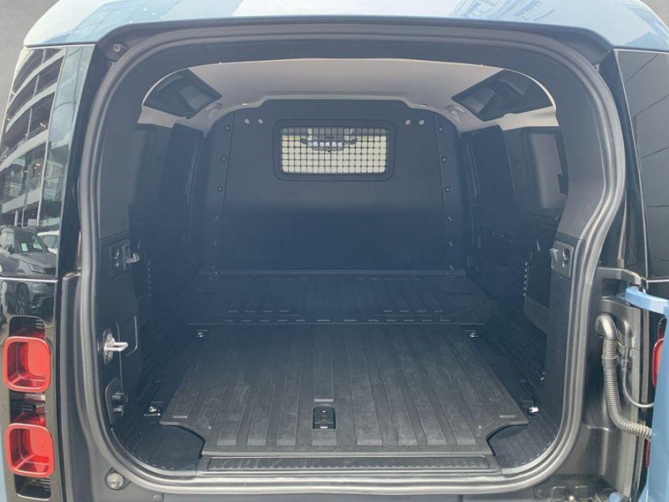 Land Rover Defender 110 D250 - foto 17