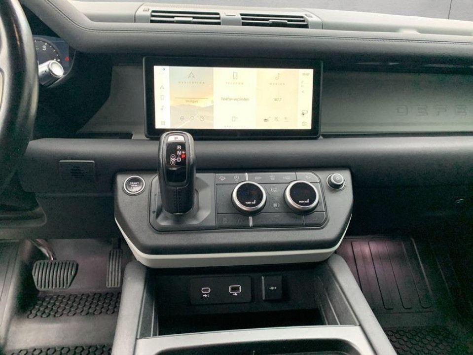 Land Rover Defender 110 D250 - foto 12