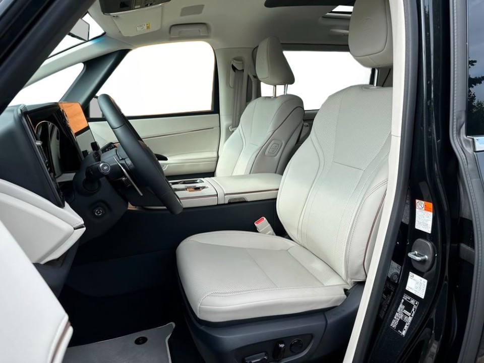 Lexus LM 350h Executive - foto 6