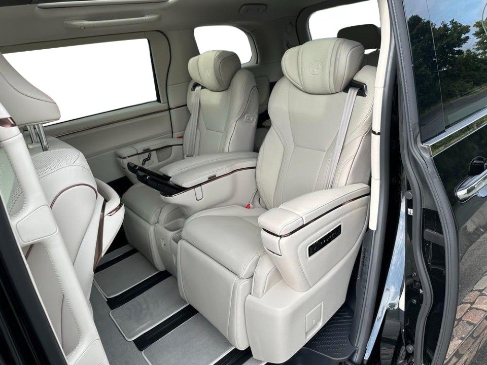 Lexus LM 350h Executive - foto 7