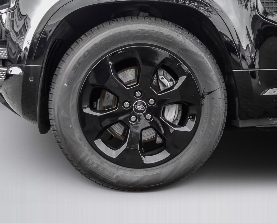 Land Rover Defender P400 X-Dynamic SE - foto 18