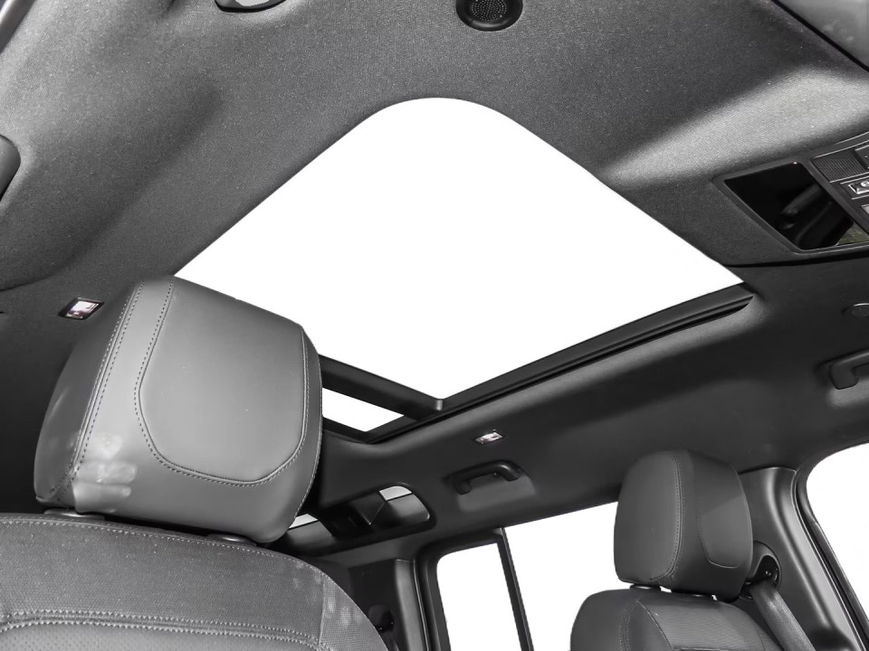 Land Rover Defender P400 X-Dynamic SE - foto 16