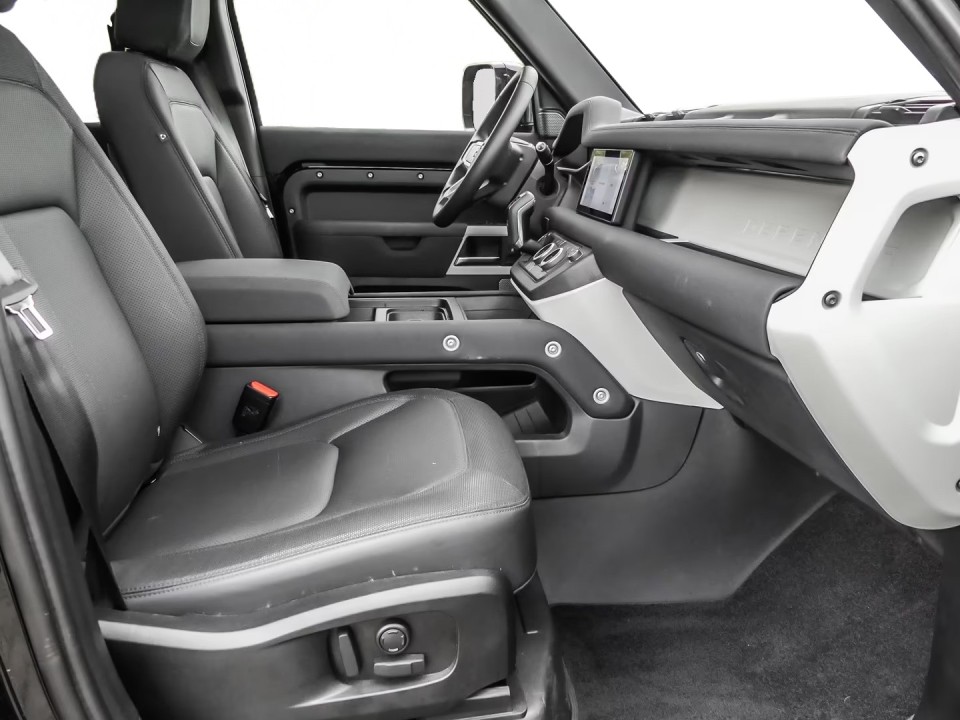 Land Rover Defender P400 X-Dynamic SE - foto 8