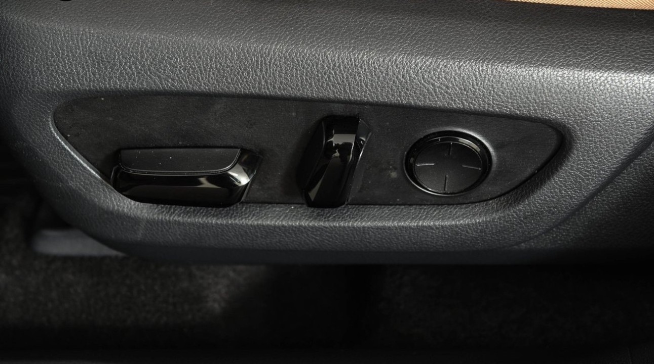 Lexus Seria NX 450h+ Executive - foto 12