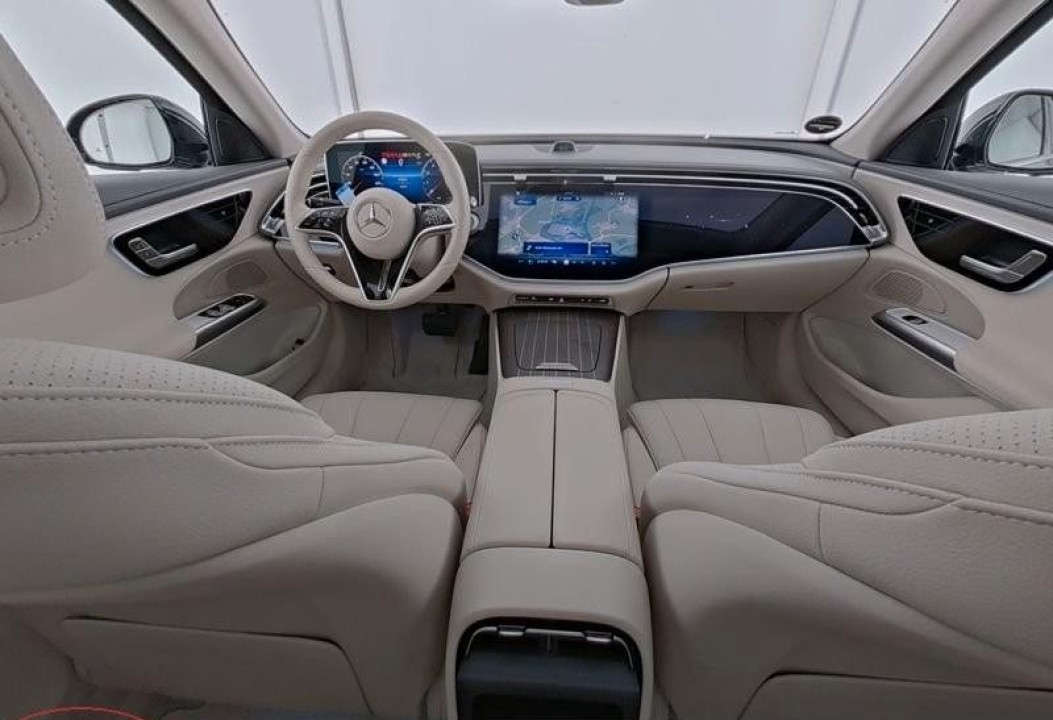 Mercedes-Benz E 200 (5)