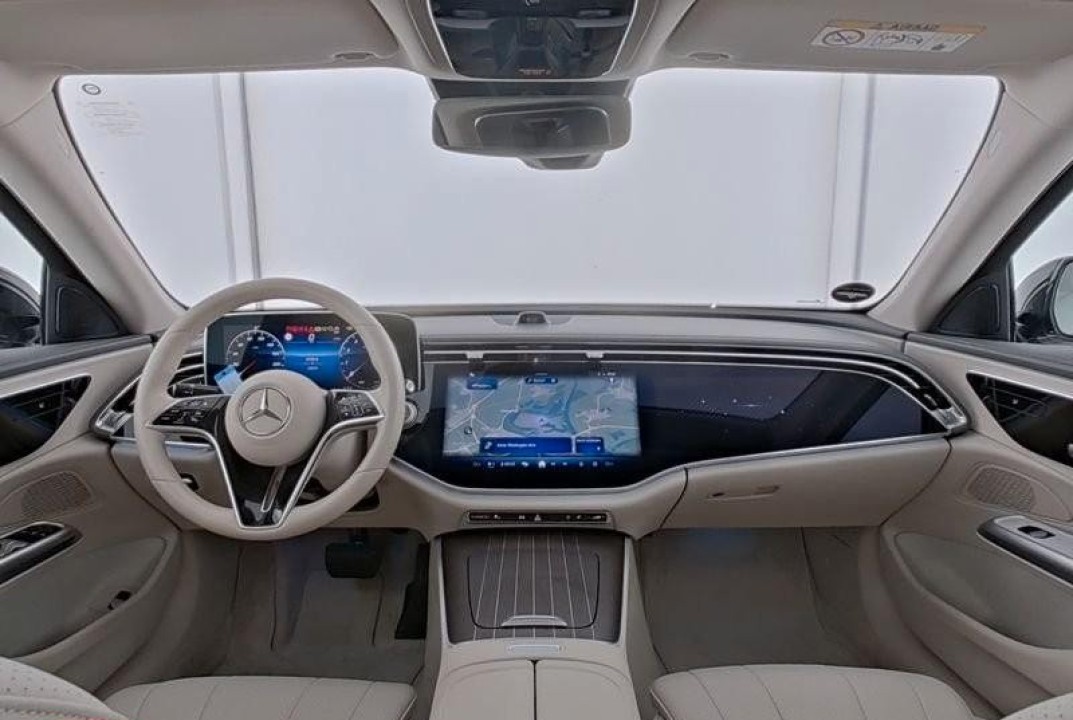 Mercedes-Benz E 200 (3)