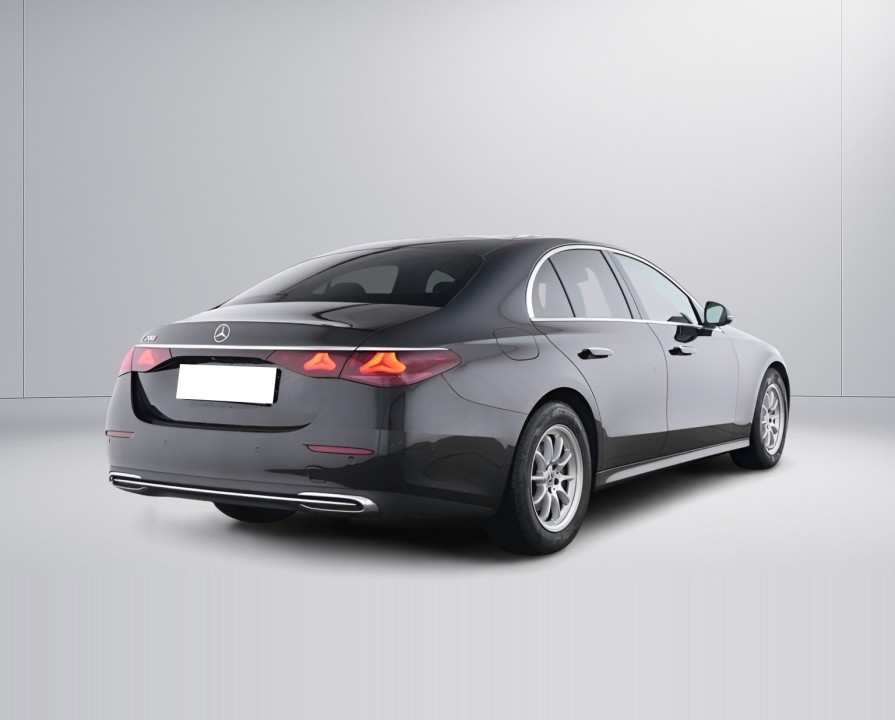 Mercedes-Benz E 200 (2)