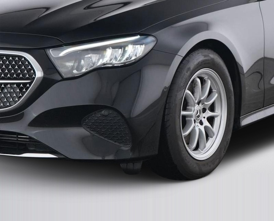 Mercedes-Benz E 200 - foto 8