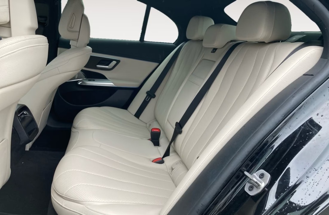 Mercedes-Benz E 200 AMG - foto 14