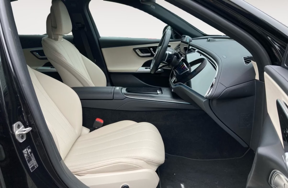 Mercedes-Benz E 200 AMG - foto 12