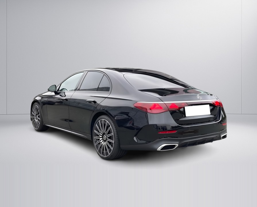 Mercedes-Benz E 200 AMG (5)