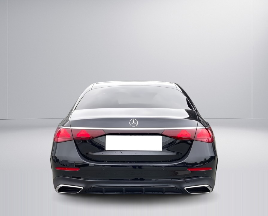 Mercedes-Benz E 200 AMG (4)