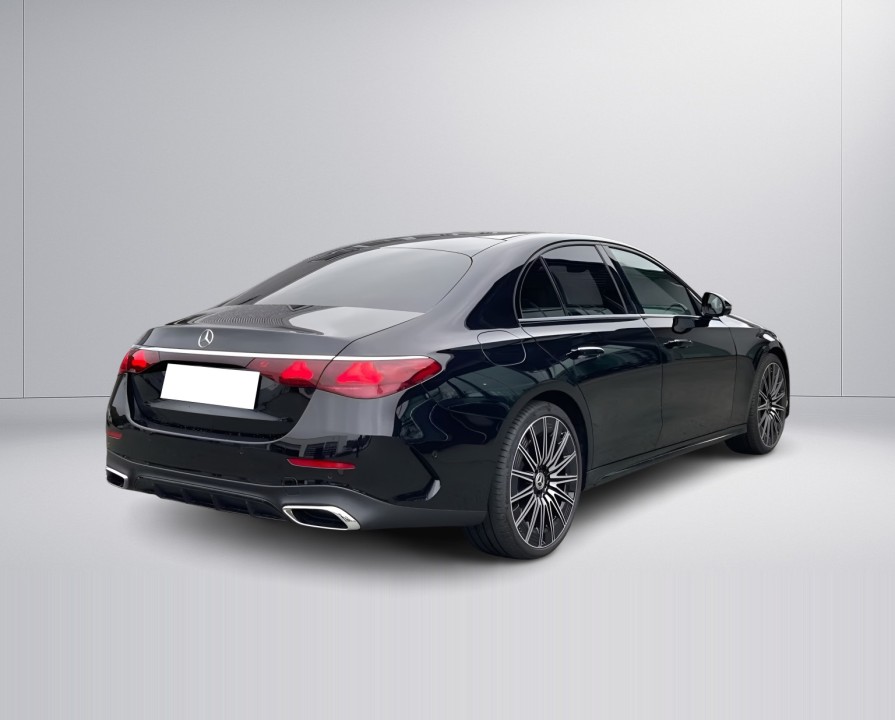 Mercedes-Benz E 200 AMG (3)