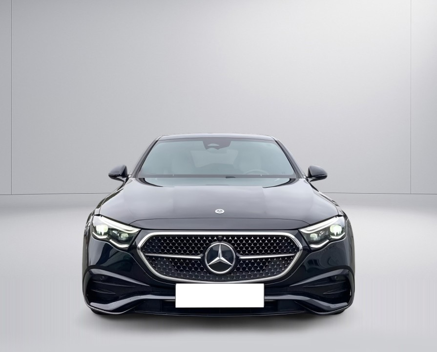 Mercedes-Benz E 200 AMG - foto 8